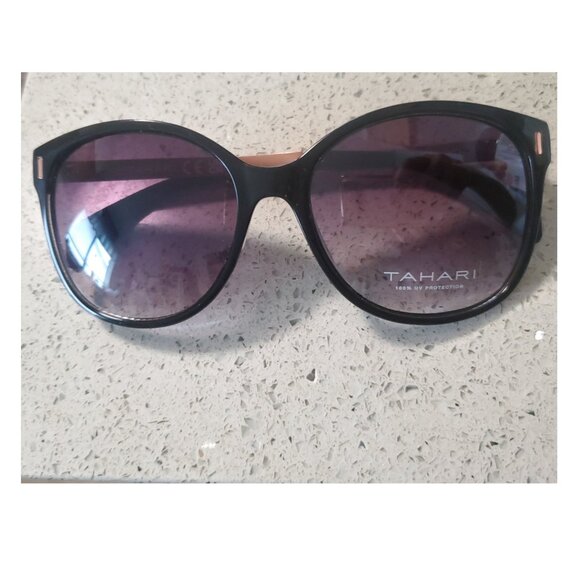 TAHARI Sunglasses with Black Frame - Picture 1 of 2